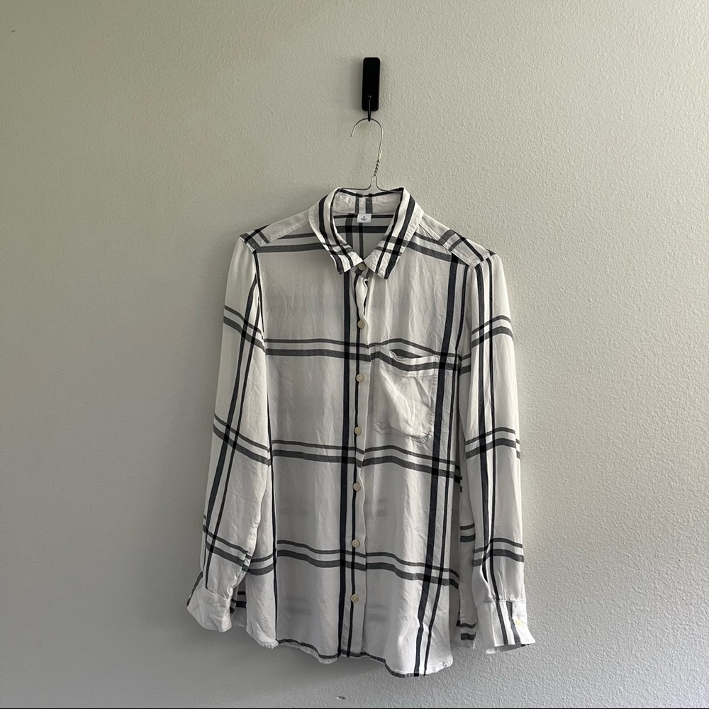 Old Navy • Lightweight Button Up